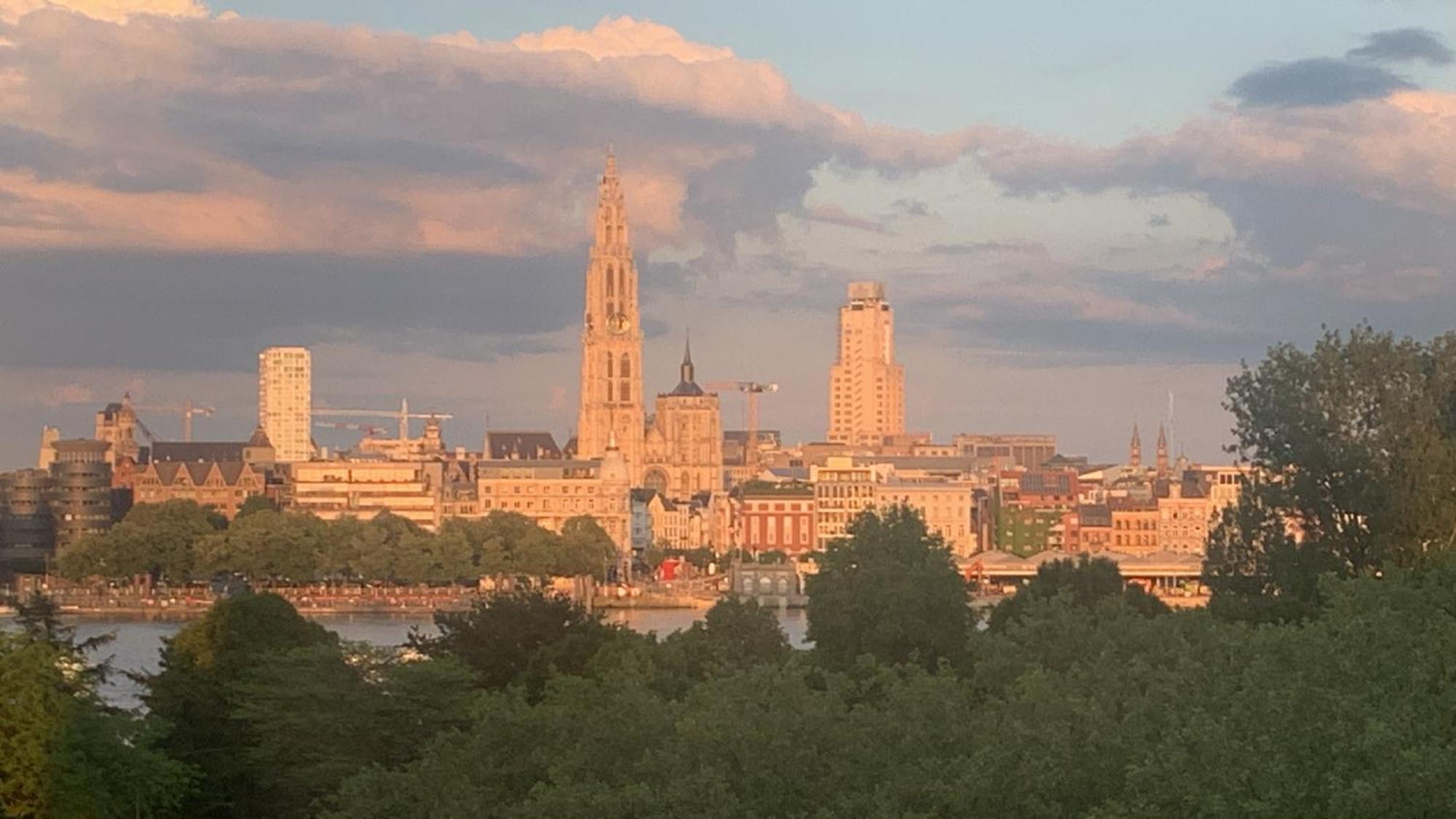Apartment Linkerover- City Centre & Cathedral View Anvers Extérieur photo